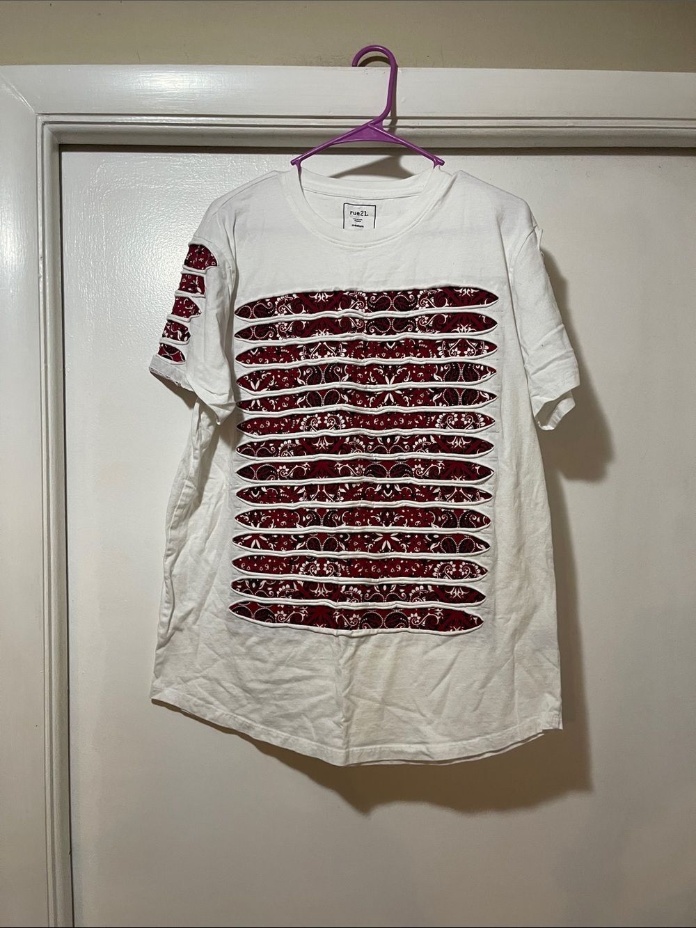 White Graphic Tee with Red Bandana Stripe Design rue 21 size medium